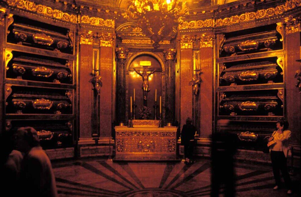 Monastero San Lorenzo Pantheon