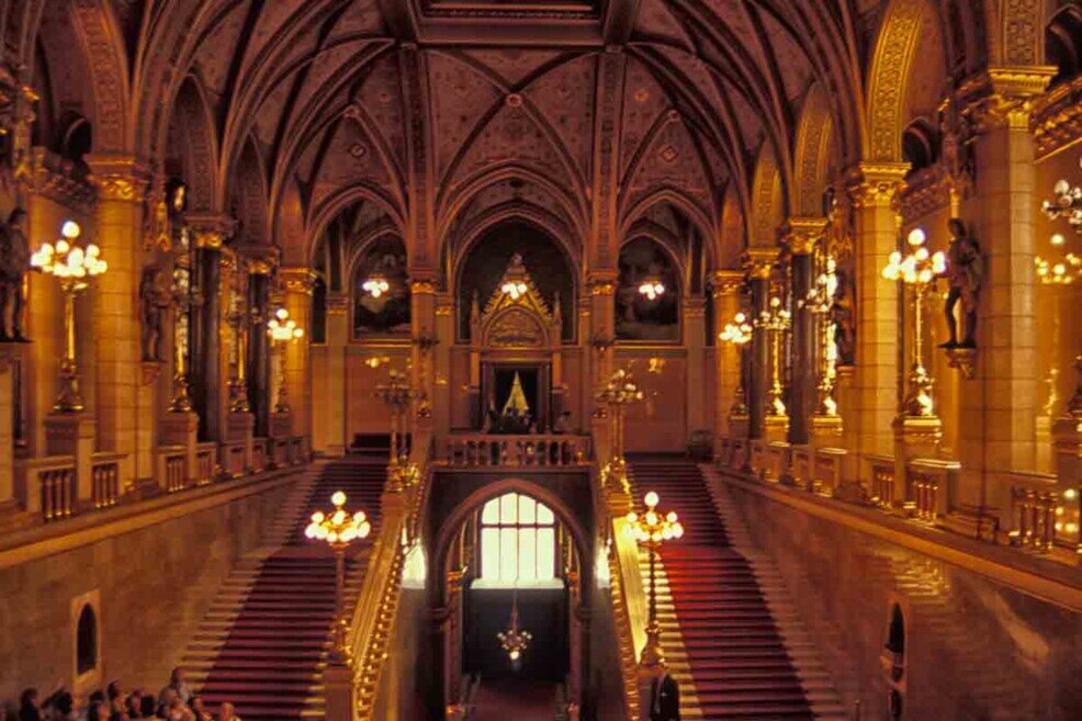 Scalinata principale del Parlamento ungherese Scalinata principale del Parlamento ungherese