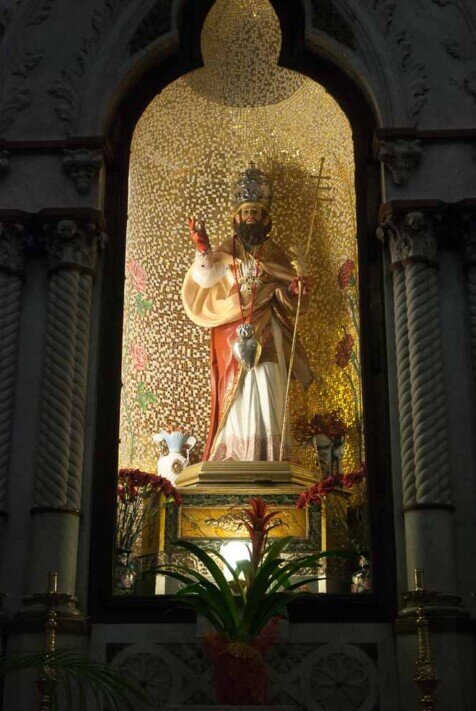 Statua di San Silverio in una teca della sua chiesa. La statua di San Silverio nella teca della chiesa di Ponza dedicata alui.