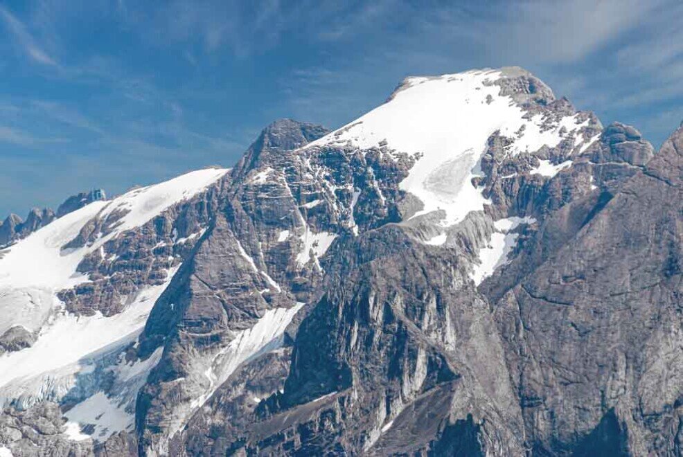 Cimna della Marmolada Vetta innevata della Marmolada
