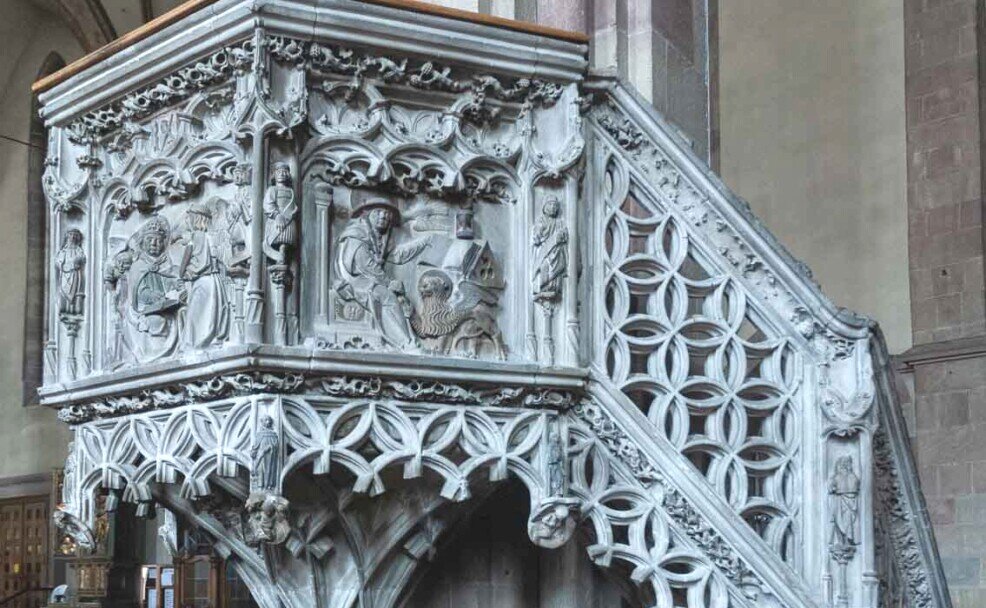 Bolzano, pulpito del Duomo dedicato a Santa Maria Assunta