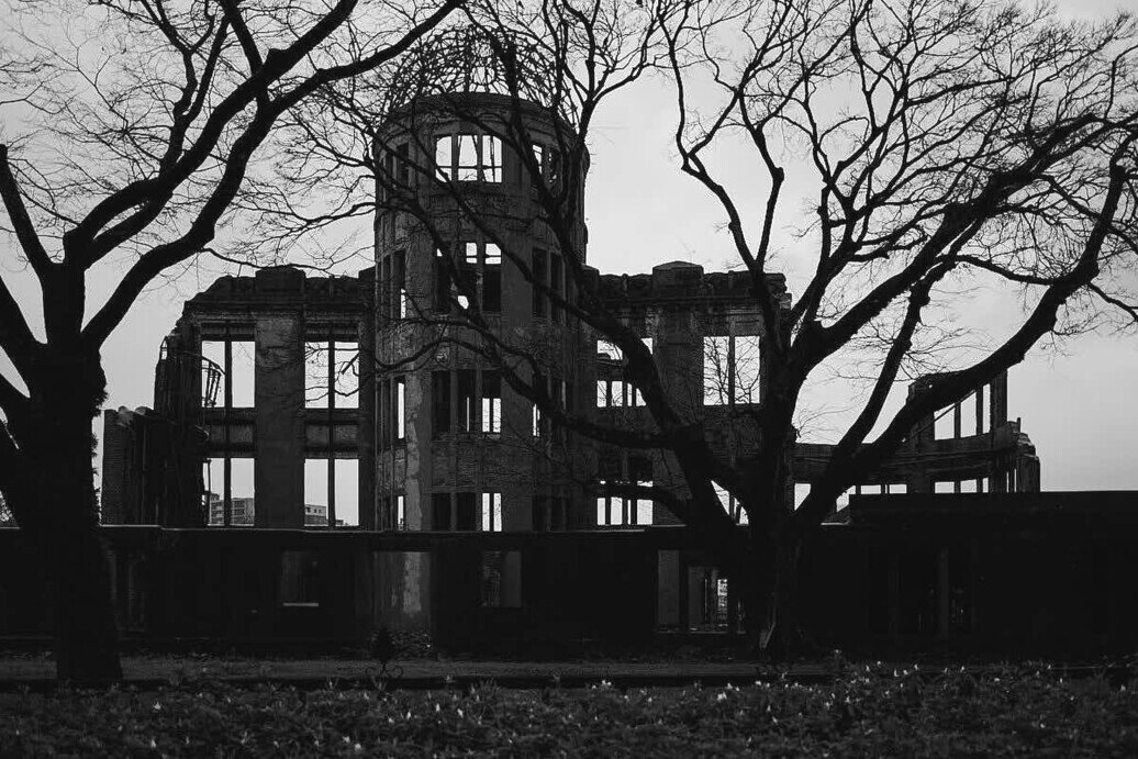 Hiroshima_cupola della bomba atomica Hiroshima l'unico rudere rimasto in piedi dopo l'esplosione della bomba atomica.