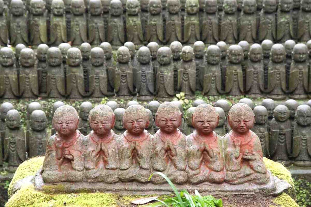 Tempio di Hase-dera Statue di jizo nel tempio di Tempio di Hase-dera.